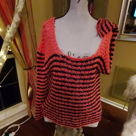Tommy Girl Crochet Tops - Picture 7 of 8